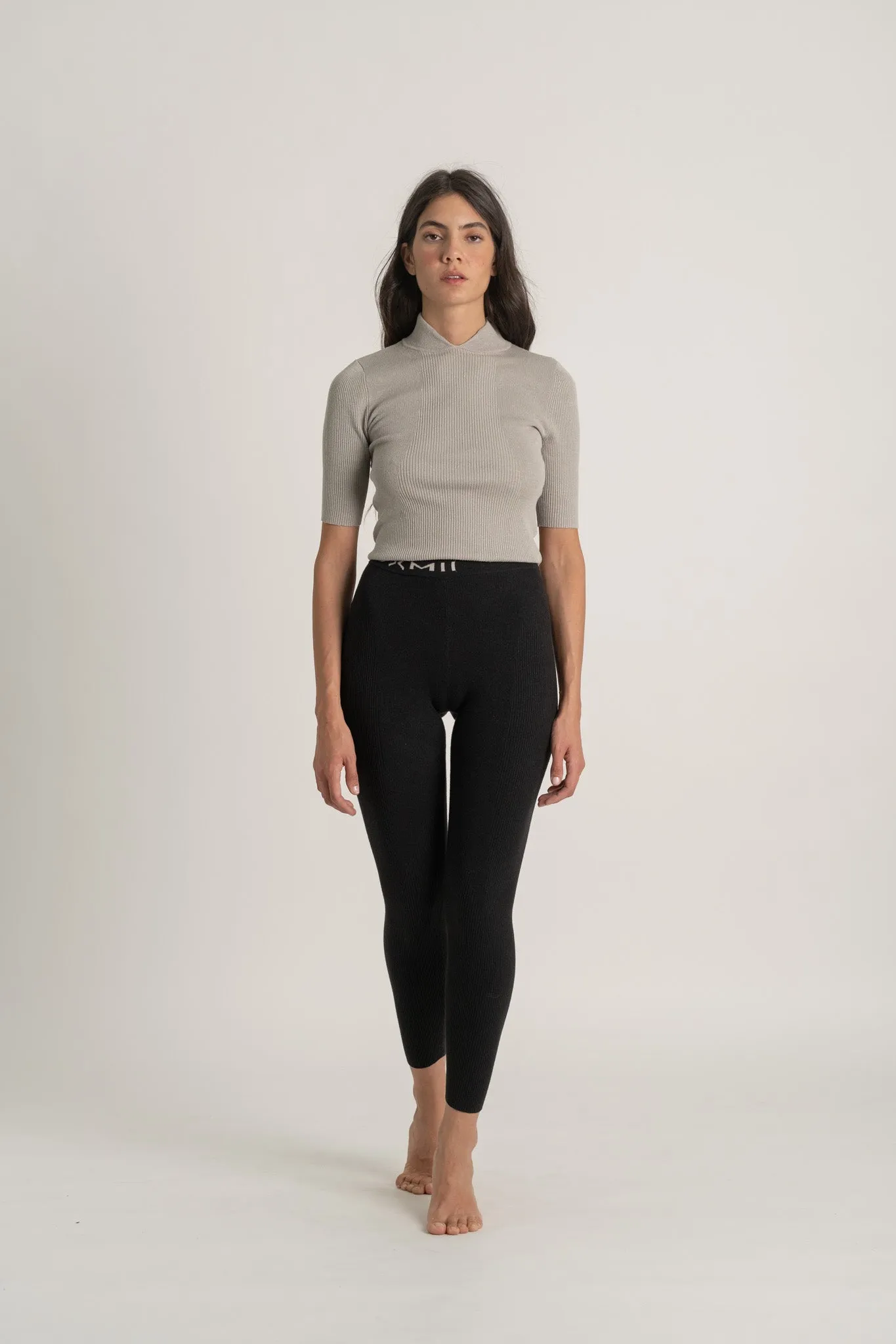 Ribbed Linen Entonnoir Top in Pebble Grey