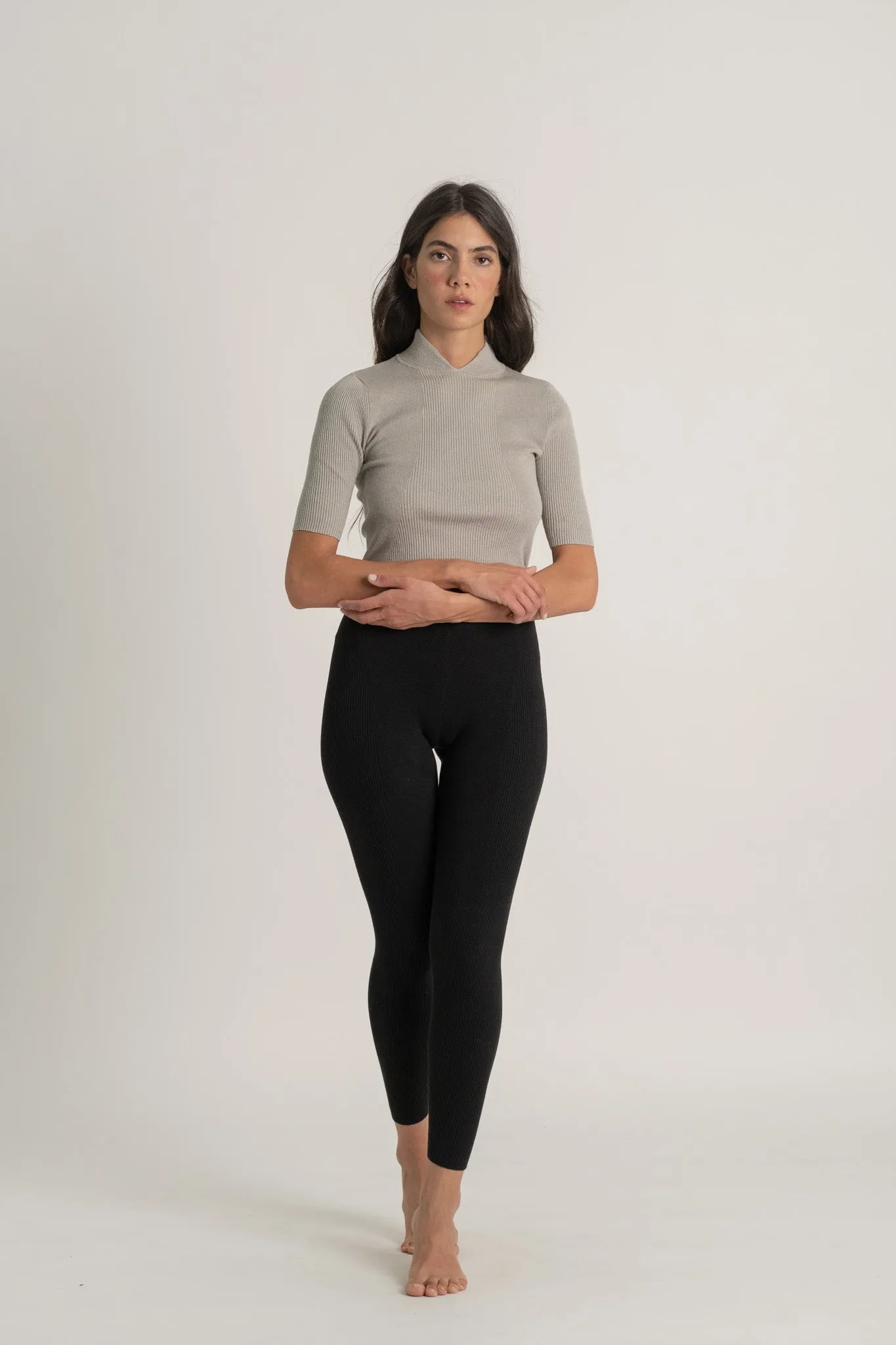 Ribbed Linen Entonnoir Top in Pebble Grey